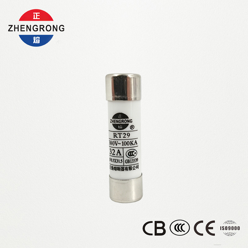 Engros 8,5*31,5 R014 32A tilpassbare sikringer