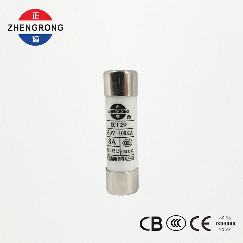 Engros 8,5*31,5 R014 8A tilpassbare sikringer